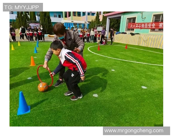 手机足球小游戏带你体验真实赛场激情与乐趣尽在掌中畅玩无限挑战